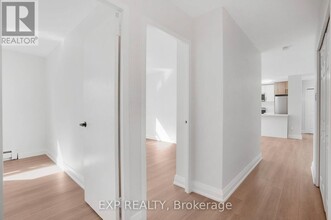 579-579 Clare Ave in Welland, ON - Building Photo - Building Photo