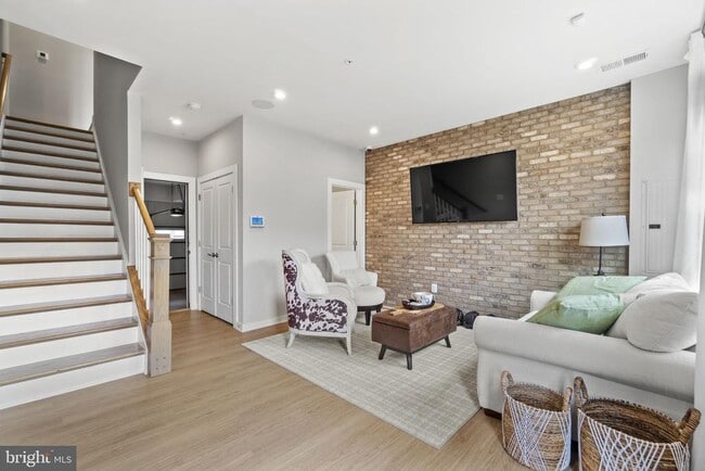 5660 Little Branch Run in Hyattsville, MD - Building Photo - Building Photo