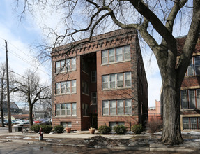 2124 Garfield Ave S in Minneapolis, MN - Building Photo - Building Photo