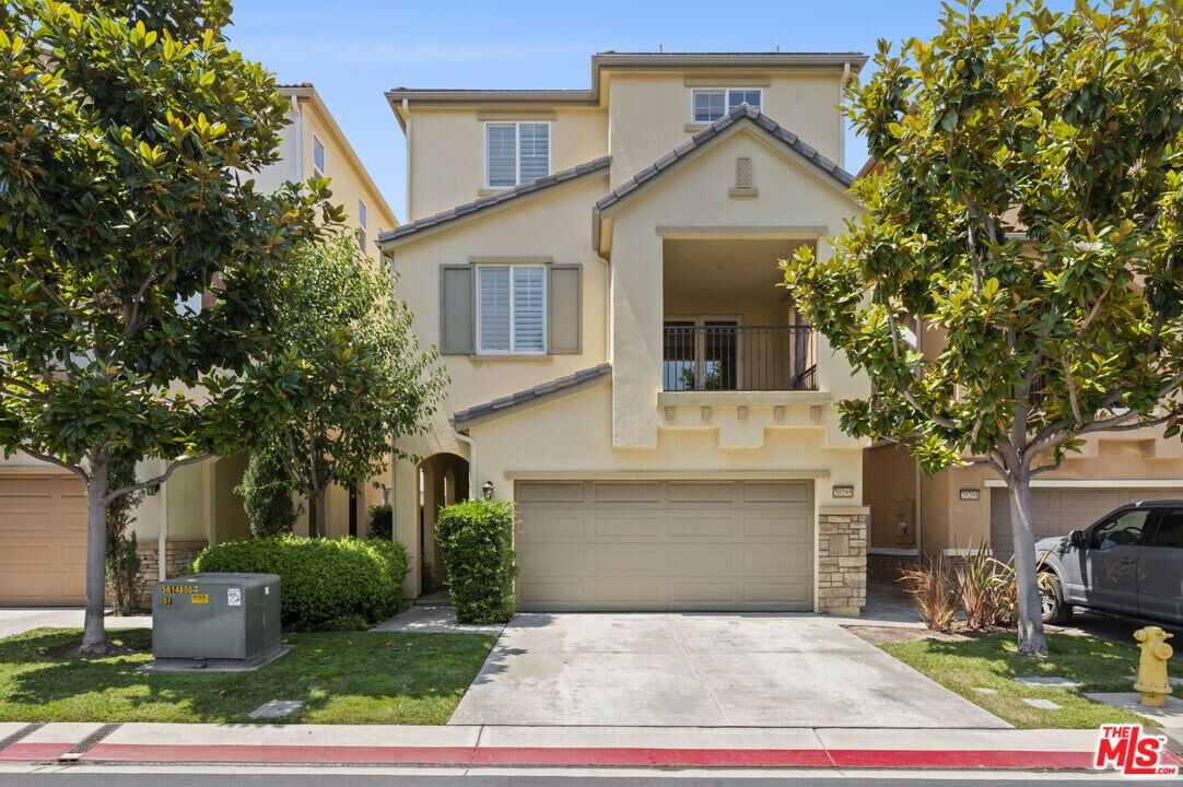 20295 Estuary Ln in Newport Beach, CA - Building Photo