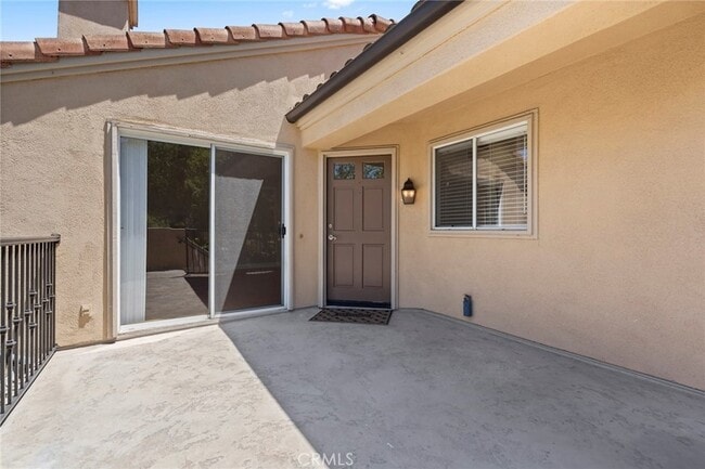 34 Corsica Dr in Newport Beach, CA - Foto de edificio - Building Photo