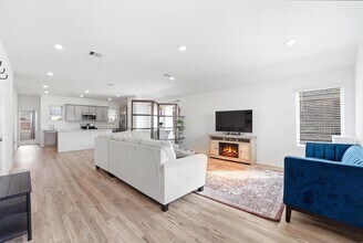 27230 Woodridge Gln Dr in Katy, TX - Building Photo - Building Photo