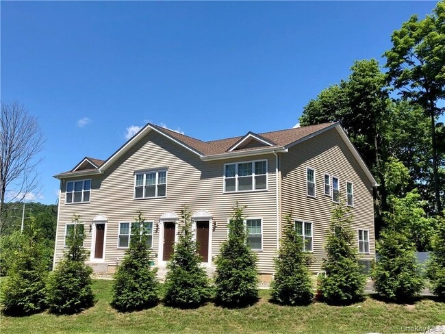 133 Route 6 in Carmel, NY - Foto de edificio - Building Photo