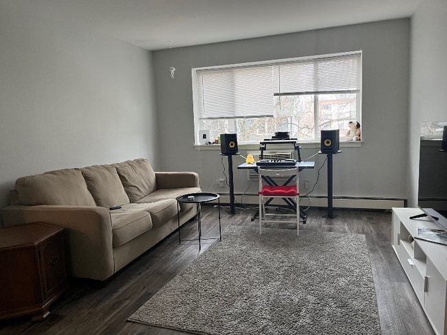 2545 N Cramer St in Milwaukee, WI - Foto de edificio - Building Photo