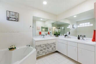 12340 SW 144th Ter in Miami, FL - Building Photo - Building Photo