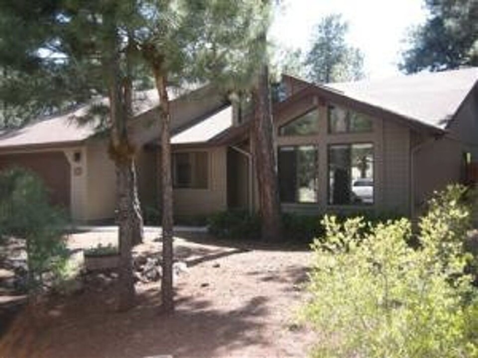 3438 Carol Dr in Flagstaff, AZ - Building Photo