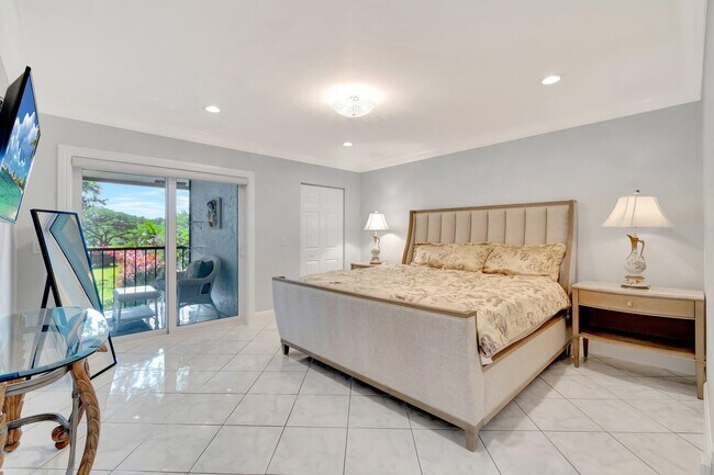 property at 14823 Cumberland Dr
