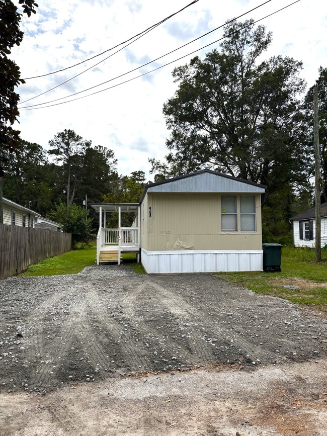 908 Salters St in Lake City, SC - Building Photo - Building Photo