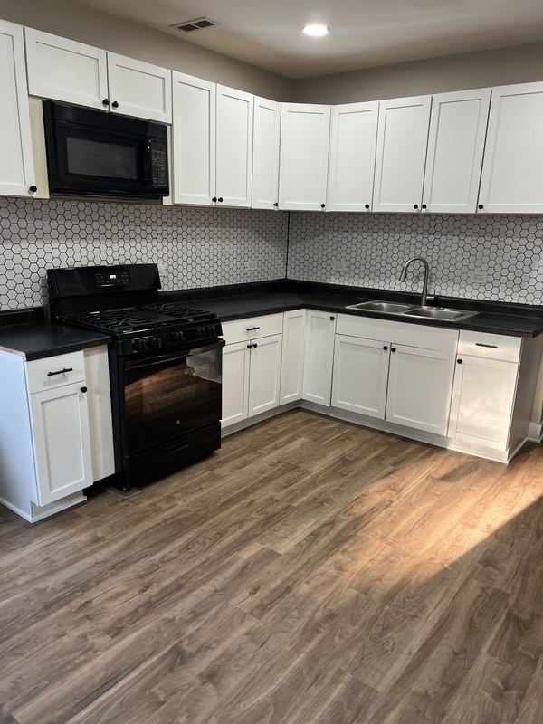 property at 8723 S Buffalo Ave
