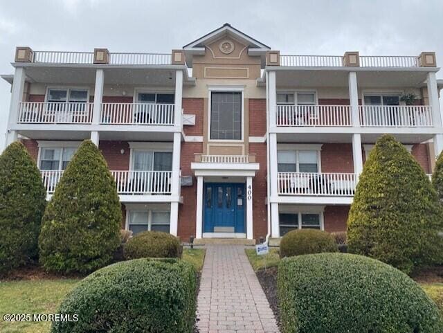 property at 400 4th Ave
