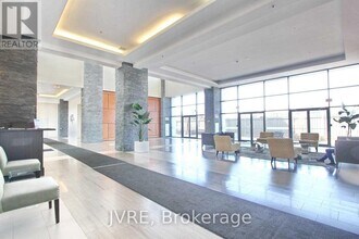12 Woodstream Blvd in Vaughan, ON - Building Photo - Building Photo