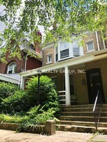 4812 Windsor Ave, Unit Unit 2 in Philadelphia, PA - Building Photo