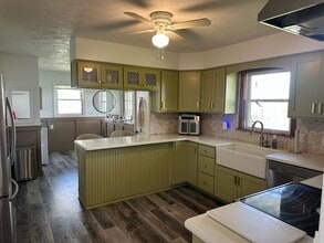 419 3rd St in Low Moor, IA - Building Photo - Building Photo