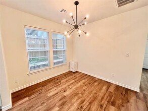 523 E Hanna St in Denison, TX - Building Photo - Building Photo