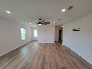 6570 Atkins Rd in Panama City, FL - Building Photo - Building Photo