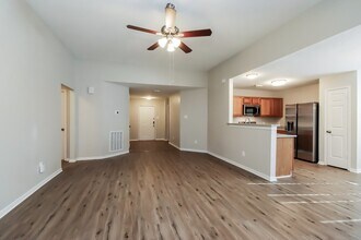 906 Wisdom Dr in Deer Park, TX - Building Photo - Building Photo