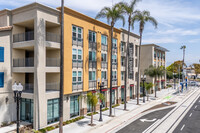 Legacy Square Development in Santa Ana, CA - Foto de edificio - Building Photo