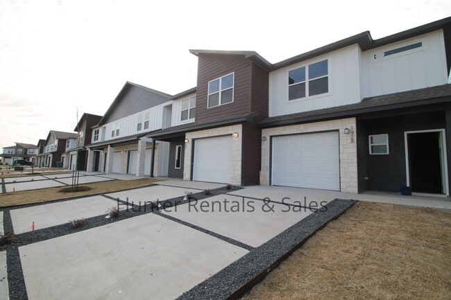 property at 1936 Royal Loop