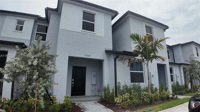 35761 SW 178th Ct in Homestead, FL - Building Photo - Building Photo