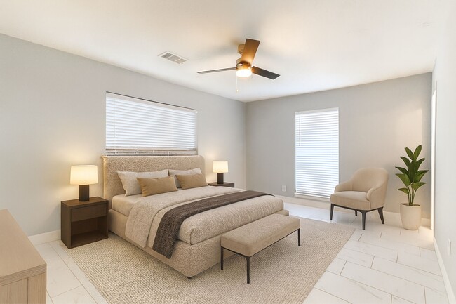 10062 Haddington Dr in Houston, TX - Building Photo - Building Photo