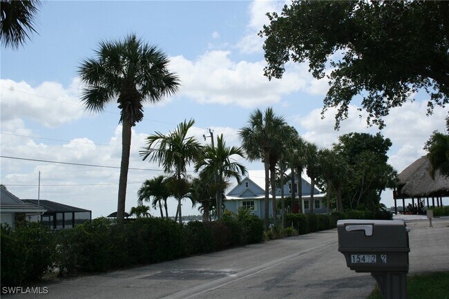 property at 15472 Admiralty Cir