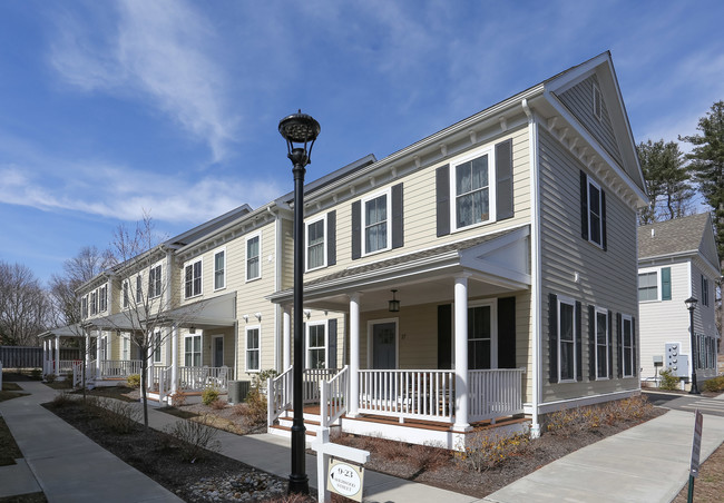 Main Street Homes in Storrs Mansfield, CT - Building Photo - Building Photo