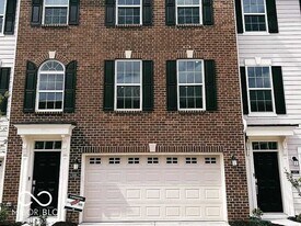 6886 Sunstone Pl in Carmel, IN - Building Photo