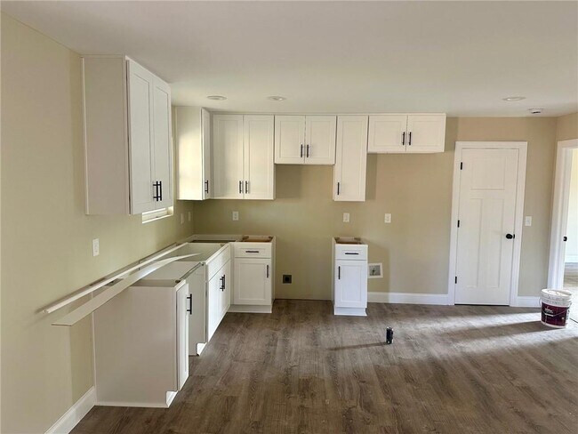 361 Tower Dr in Dawsonville, GA - Building Photo - Building Photo