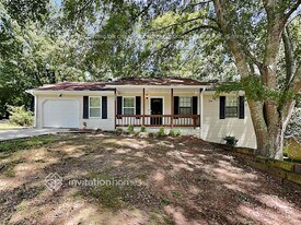 3886 Daylily Way in Douglasville, GA - Building Photo