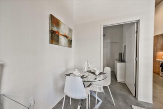 315 J St in San Diego, CA - Building Photo - Building Photo