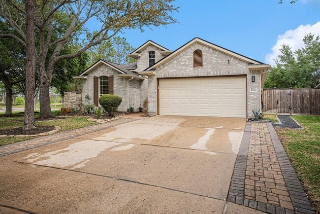 9338 Stoneridge Canyon Ln in Houston, TX - Building Photo - Building Photo