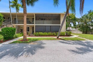 6560 Chasewood Dr in Jupiter, FL - Building Photo