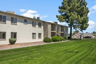 Palm Crest at Station 40 in Phoenix, AZ - Building Photo - Building Photo