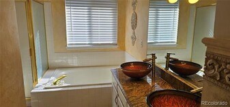 10690 E Utah Pl in Aurora, CO - Building Photo