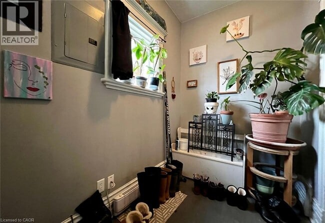 631 Hamilton Rd in London, ON - Building Photo - Building Photo