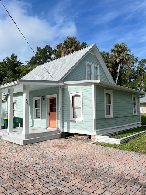 property at 438 W Church St