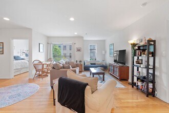 77 Jefferson St-Unit -6 in Hoboken, NJ - Building Photo - Building Photo