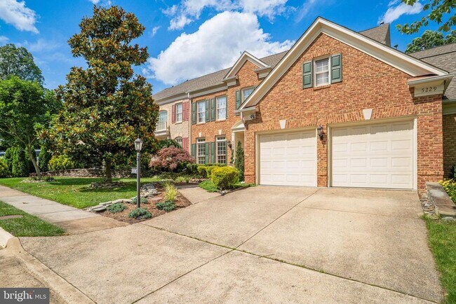 5229 Winter View Dr in Alexandria, VA - Building Photo - Building Photo