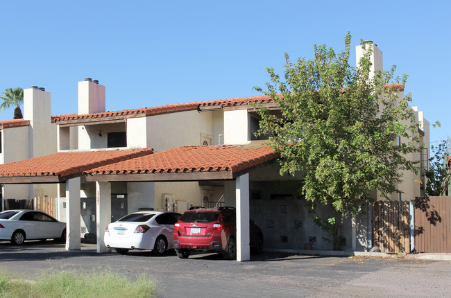 3418 N 12th Pl in Phoenix, AZ - Foto de edificio - Building Photo