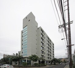 Artesian Vista in Honolulu, HI - Building Photo - Building Photo
