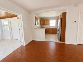 811 N B St in Lake Worth Beach, FL - Building Photo - Building Photo