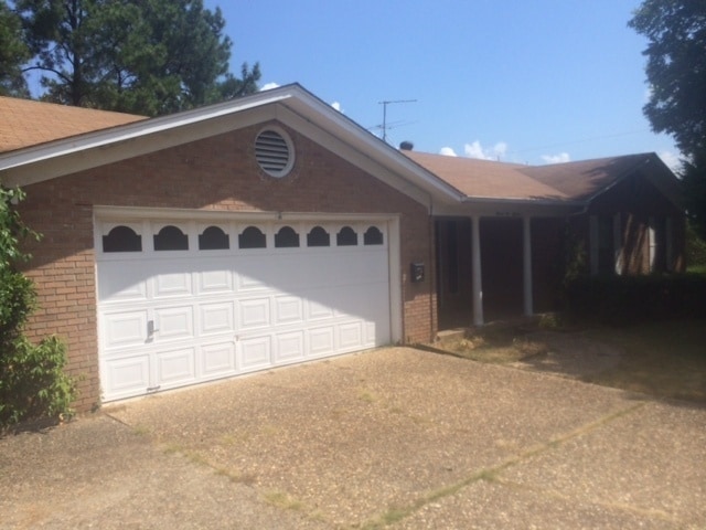 property at 11618 Huron Ln