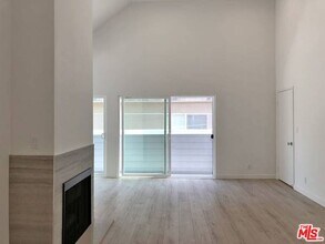 853 Hayworth Ave in Los Angeles, CA - Building Photo - Building Photo