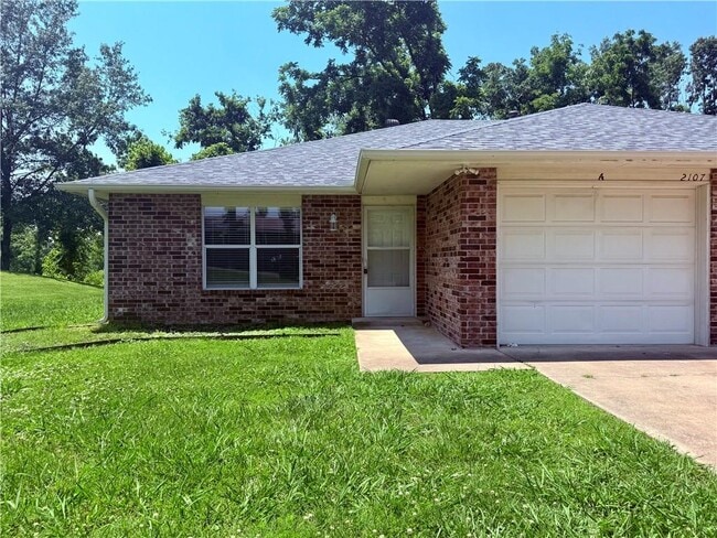 property at 2107 Oakwood Ave
