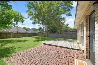 3210 Pebble Lake Dr in Sugar Land, TX - Building Photo - Building Photo