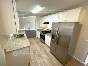 4004 Daylily Way in Douglasville, GA - Foto de edificio - Building Photo