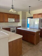 11916 Grecian Laurel St in Bakersfield, CA - Building Photo - Building Photo