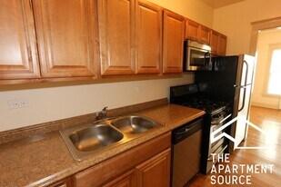 4714 N Racine Ave, Unit 2E in Chicago, IL - Building Photo