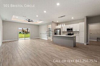 501 Bristol Cir in Poinciana, FL - Building Photo - Building Photo