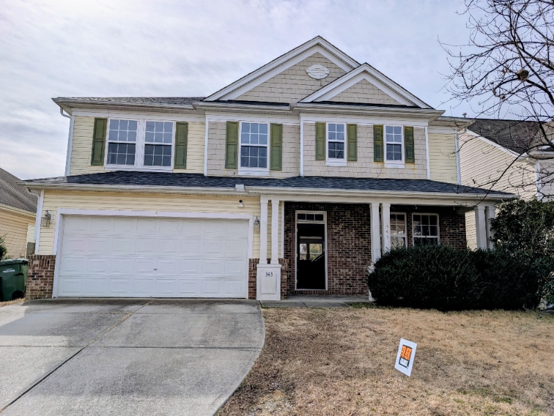343 Edgecroft Way in Fuquay Varina, NC - Building Photo